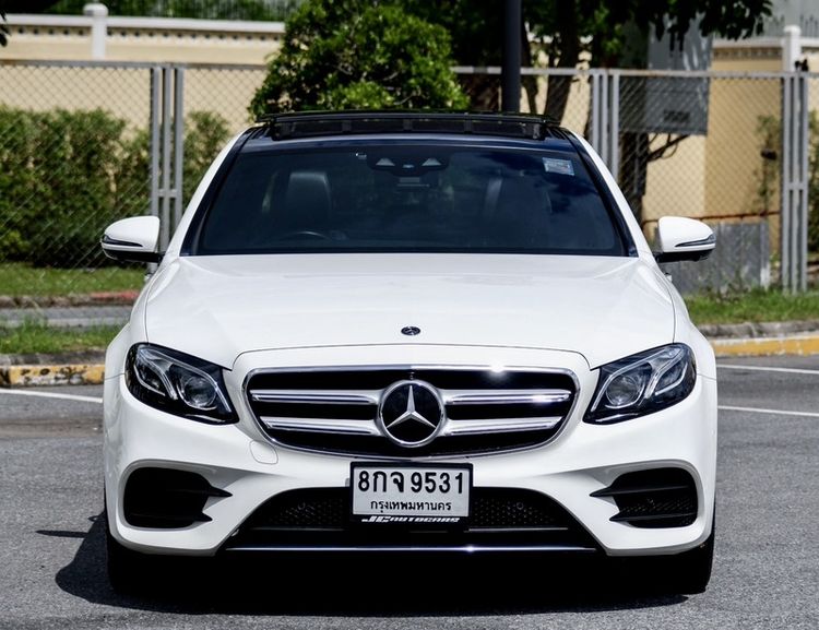 Mercedes-Benz E-Class 2019 E350 AMG Sedan ปลั๊กอินไฮบริด (PHEV) ไม่ติดแก๊ส เกียร์อัตโนมัติ ขาว รูปที่ 2