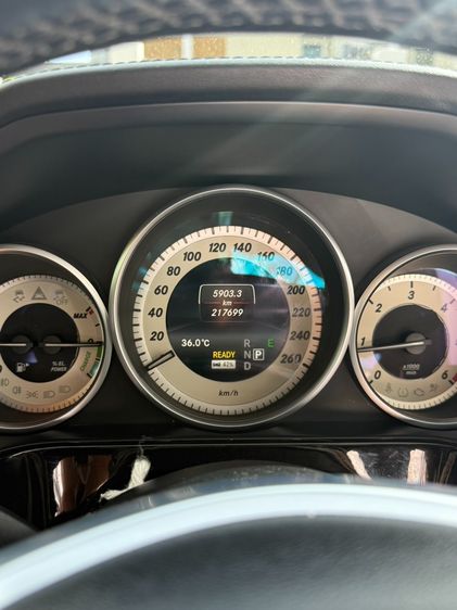 Mercedes-Benz E-Class 2014 E300 2.2 BlueTEC Hybrid AMG Dynamic Sedan Hybrid (Diesel) เกียร์อัตโนมัติ ขาว รูปที่ 3