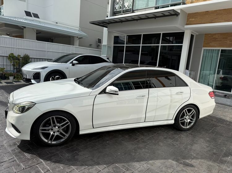 Mercedes-Benz E-Class 2014 E300 2.2 BlueTEC Hybrid AMG Dynamic Sedan Hybrid (Diesel) เกียร์อัตโนมัติ ขาว รูปที่ 2