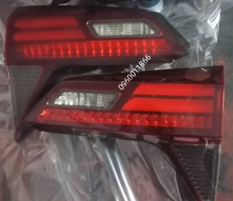 ไฟทับทิมฝาท้าย สีดำ แท้  HRV รูปที่ 9