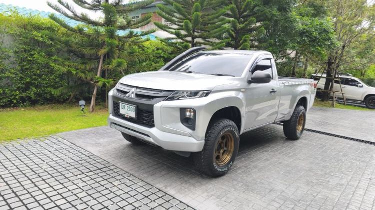 รถ Mitsubishi Triton 2.4 GL 4WD สี เทา