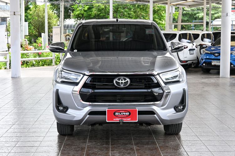 Toyota Hilux Revo 2022 Smart Cab 2.4 Mid Z Edition Pickup ดีเซล ไม่ติดแก๊ส เกียร์ธรรมดา บรอนซ์เงิน รูปที่ 2