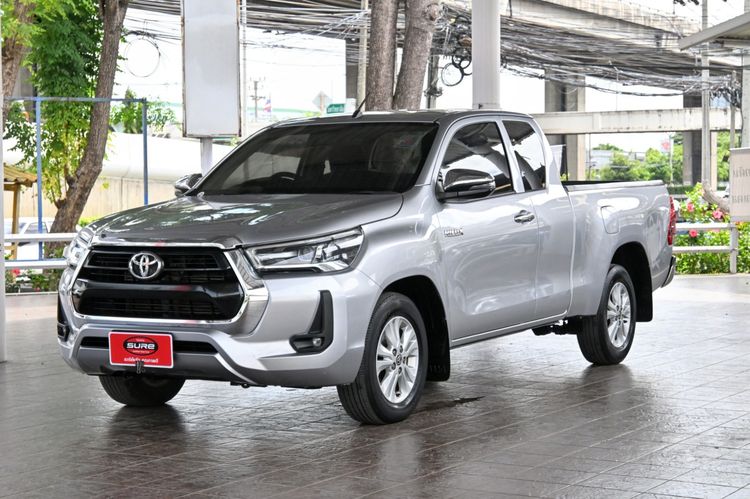 รถ Toyota Hilux Revo Smart Cab 2.4 Mid Z Edition สี บรอนซ์เงิน