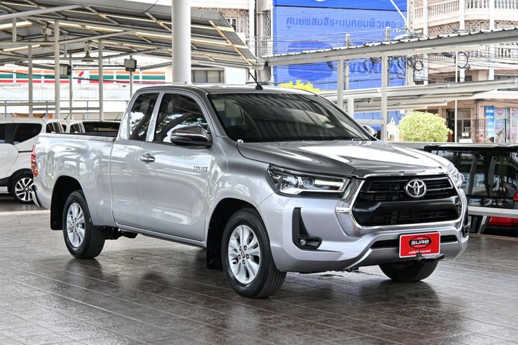 Toyota Hilux Revo 2022 Smart Cab 2.4 Mid Z Edition Pickup ดีเซล ไม่ติดแก๊ส เกียร์ธรรมดา บรอนซ์เงิน รูปที่ 3