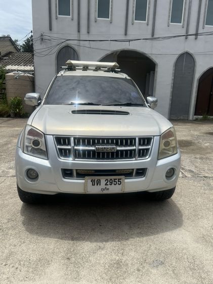รถ Isuzu MU-7 3.0 สี เทา