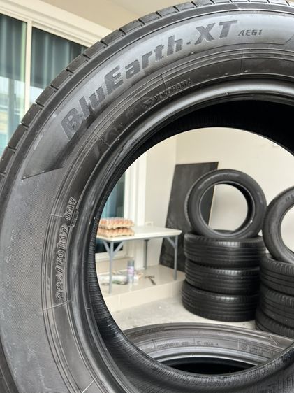 ยางรถ YOKOHAMA BluEarth XT AE61 (225/60R17)99V ~YYY3523 รูปที่ 3