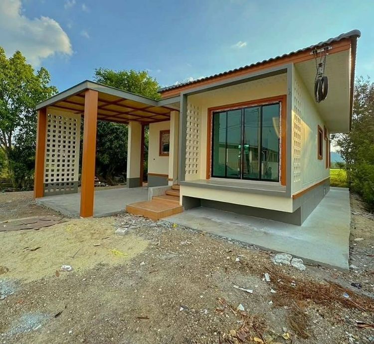 บ้านเดี่ยว พร้อมที่ดิน