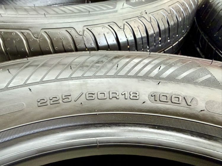 ยางถอดป้ายแดงขอบ 18” ยี่ห้อ GOODYEAR ขนาด 225-60R18 ปี 26 ตุ่มหน้ายางยังอยู่ รูปที่ 3