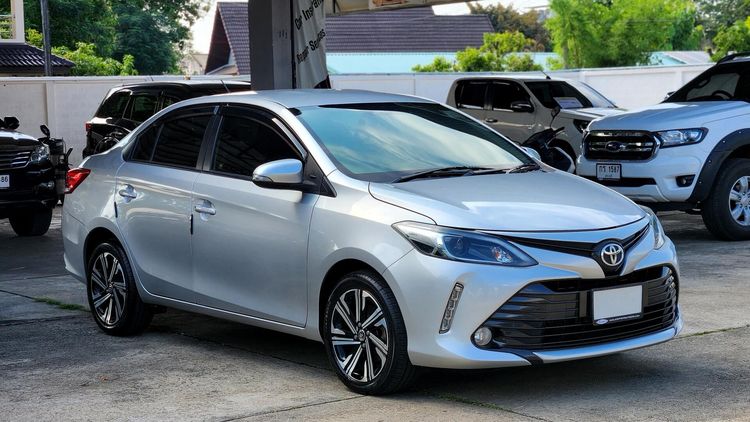 Toyota Vios 2019 1.5 Mid Sedan เบนซิน ไม่ติดแก๊ส เกียร์อัตโนมัติ บรอนซ์เงิน รูปที่ 3