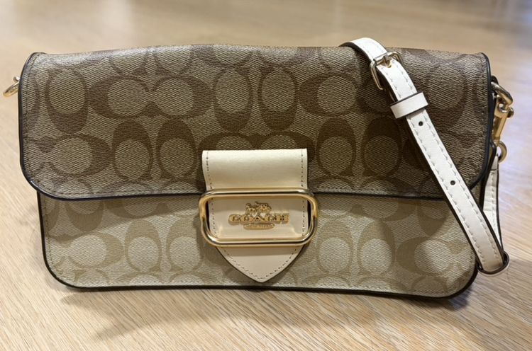 Coach Signature Flap Crossbody รูปที่ 6