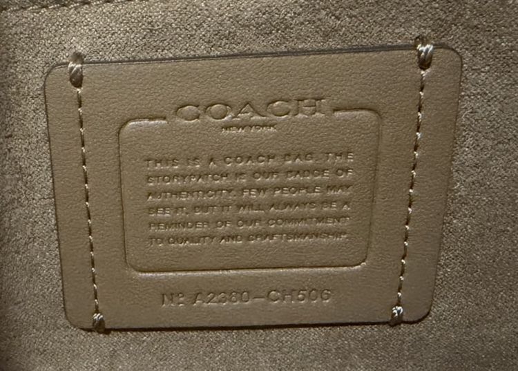 Coach Signature Flap Crossbody รูปที่ 7