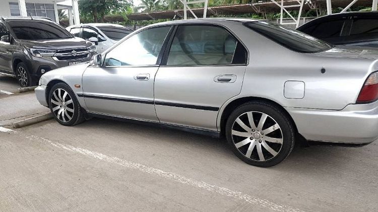 Honda Accord 1995 2.2 EXi Sedan เบนซิน ไม่ติดแก๊ส เกียร์อัตโนมัติ บรอนซ์เงิน รูปที่ 3