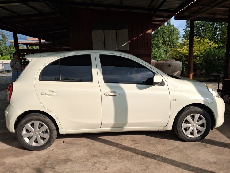 Nissan March 2012 1.2 EL Sedan เบนซิน เกียร์อัตโนมัติ ขาว รูปที่ 4