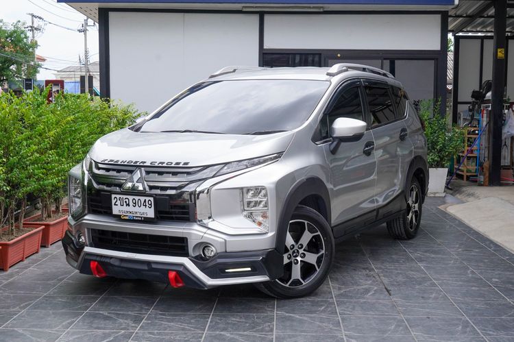 รถ Mitsubishi Xpander 1.5 Cross สี เทา