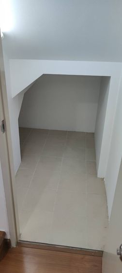 บ้านกลางเมืองสาทรตากสิน2 ขาย5900000 เช่า23000 Townhouse Sathorn Taksin 2 for sale 5900000 THB for rent 23000 THB.