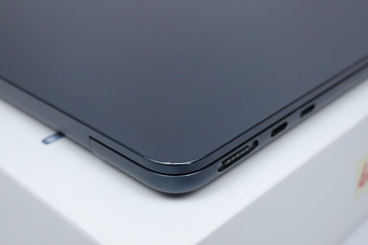 MacBook Air M2 13" 8.256GB  รูปที่ 10