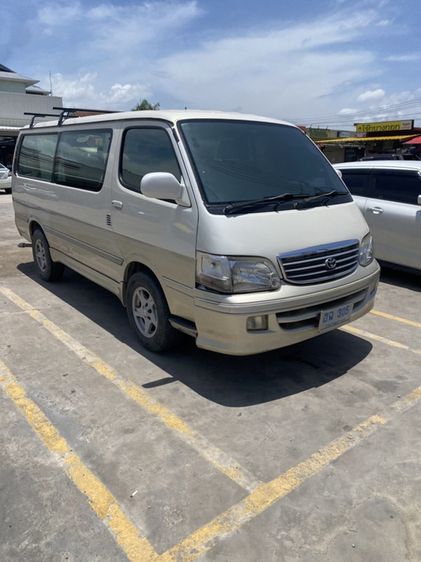 รถ Toyota Hiace 2.5 GL สี บรอนซ์ทอง