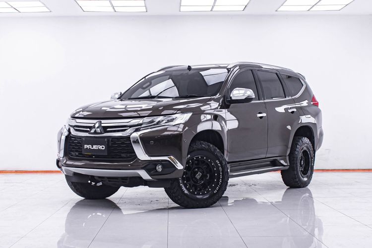 รถ Mitsubishi Pajero Sport 2.4 GT Premium 4WD สี น้ำตาล