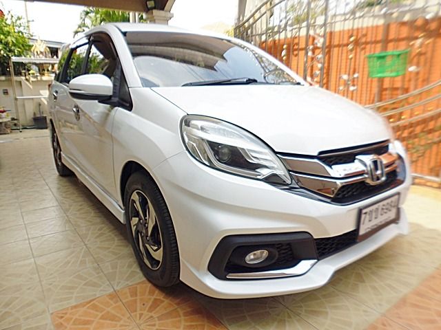 Honda Mobilio 2015 1.5 RS Utility-car เบนซิน ไม่ติดแก๊ส เกียร์อัตโนมัติ ขาว