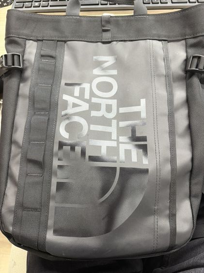 อื่นๆ พีวีซี ชาย ดำ ￼THE NORTH FACE BASE CAMP TOTE - TNF BLACK/TNF BLACK กระเป๋าสะพายข้าง
