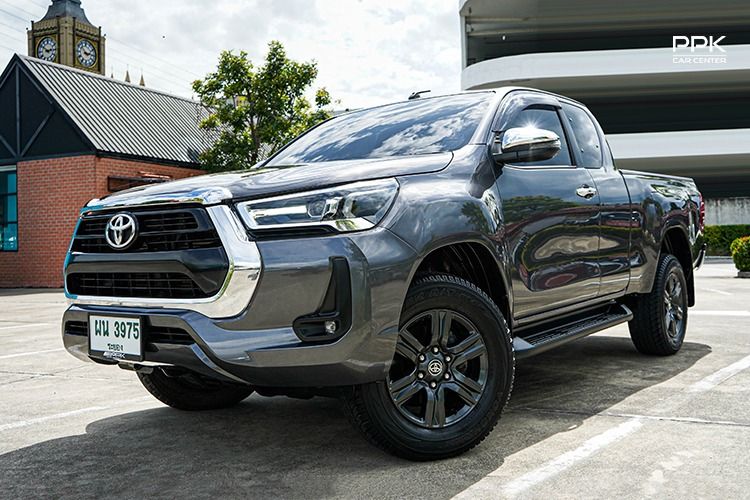 รถ Toyota Hilux Revo Smart Cab 2.4 Entry Prerunner สี เทา