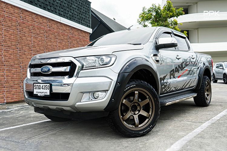 รถ Ford Ranger 2.2 Hi-Rider XLT สี เทา