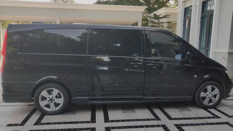 รถ Mercedes-Benz V-Class Vito สี ดำ