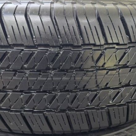 265​ 60R18 Bridgestone Dueler​ HT684​II​ ลงพื้นปี​ 24 ไม่ปะ​ สวยจัดๆ​น้องๆยางใหม่ ขนเชื่อมร่องครบๆ ตุ่มมุมหน้ายางอยู่ วิ่งน้อย ดอกเต็ม​มากๆ