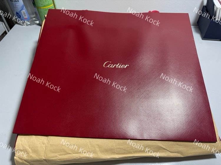 ถุงกระดาษแบรนด์ Cartier ของแท้ ขนาด 32x28 ซม. ของใหม่ (ขั้นต่ำ 10 ใบ)  Title)Authentic Cartier Paper Bag / Shopping Bag รูปที่ 4