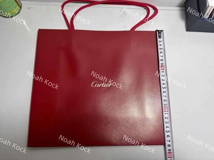 ถุงกระดาษแบรนด์ Cartier ของแท้ ขนาด 32x28 ซม. ของใหม่ (ขั้นต่ำ 10 ใบ)  Title)Authentic Cartier Paper Bag / Shopping Bag รูปที่ 2