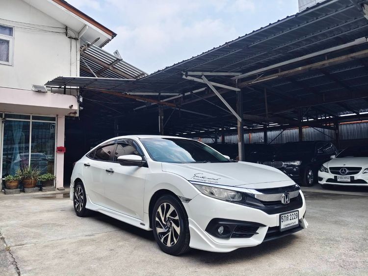 รถ Honda Civic 1.8 EL i-VTEC สี ขาว
