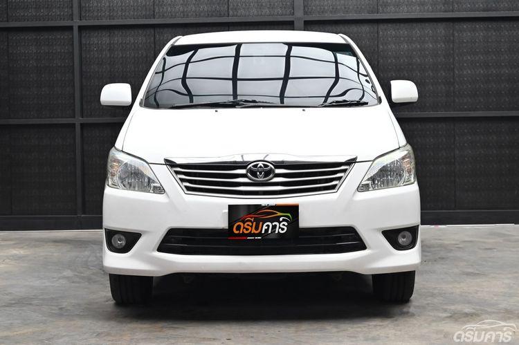Toyota Innova 2012 2.0 G Utility-car เบนซิน LPG เกียร์อัตโนมัติ ขาว รูปที่ 2