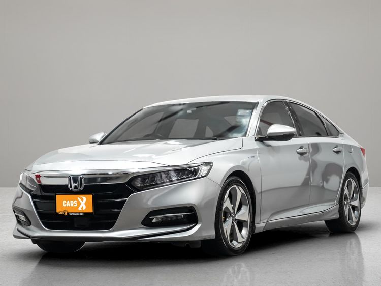 รถ Honda Accord 2.0 Hybrid สี บรอนซ์เงิน