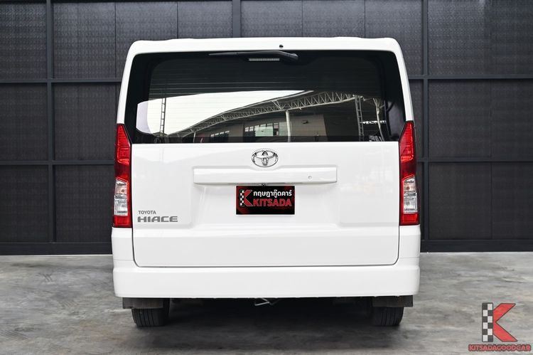 Toyota Hiace 2022 2.8 GL Van ดีเซล ไม่ติดแก๊ส เกียร์ธรรมดา ขาว รูปที่ 4