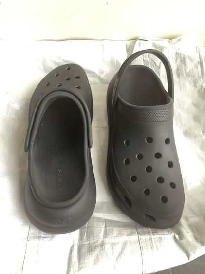 รองเท้าCrocs Classic Crush Clog ของแท้ รูปที่ 2