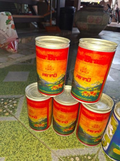 กระป๋องนมตราหมีเก่า