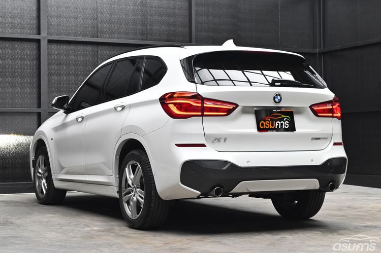 BMW X1 2019 2.0 sDrive20d M Sport Utility-car ดีเซล ไม่ติดแก๊ส เกียร์อัตโนมัติ ขาว รูปที่ 3