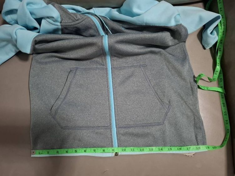 เสื้อกันหนาว Nike ของแท้ size S รูปที่ 3