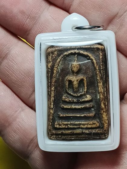 พระสมเด็จวัดระฆังเก่า สภาพสวย อยู่ในเลี่ยมพลาสติกเจ้าของเดิมใช้อยู่ แกะออกมาจากสร้อย ได้เเบ่งปันมาราคากันเองครับ รูปที่ 5