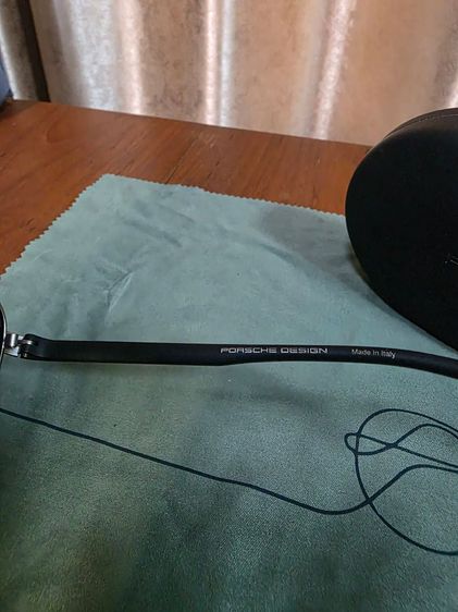 +2                    แว่นกันแดดในรูปคือแบรนด์ Porsche Design รุ่น P8927 (สี Palladium-Black) รูปที่ 5