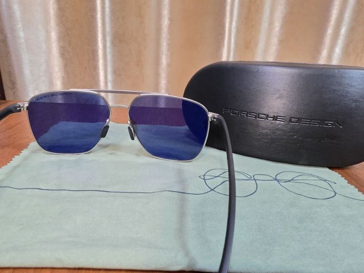 +2                    แว่นกันแดดในรูปคือแบรนด์ Porsche Design รุ่น P8927 (สี Palladium-Black) รูปที่ 4