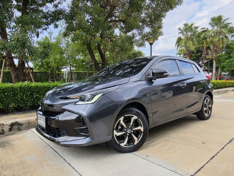 รถ Toyota Yaris 1.2 Premium สี เทา