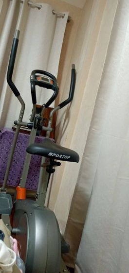 เครื่องเดินวงรี elliptical (มือสอง สภาพ ดี. ยี่ห้อ Sportop รุ่น E855