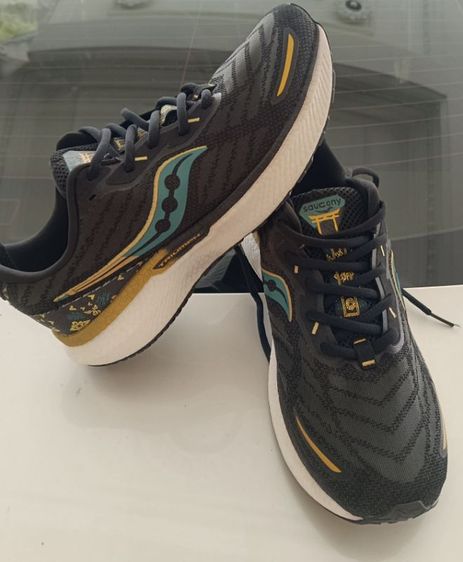 ขาย Saucony size 43/275cm สภาพสวย นุ่มเบาสบาย