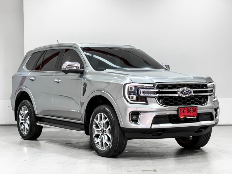 รถ Ford Everest 2.0 Titanium Plus 4WD สี บรอนซ์เงิน