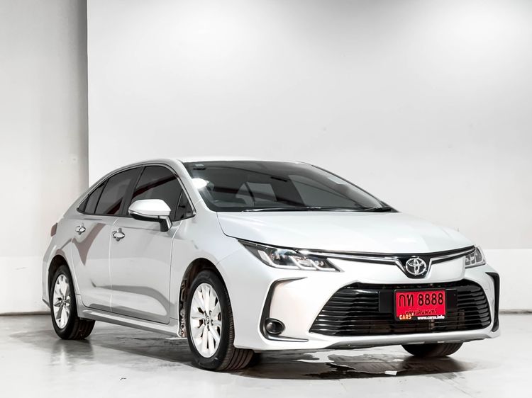 รถ Toyota Altis 1.6 G สี บรอนซ์เงิน