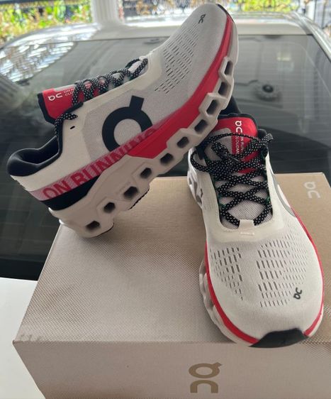รองเท้าออกกำลังกาย On Running ไม่ระบุ ขาว ขาย On Cloud Monster 2 สี Ivery/Silver ของใหม่ size 43/275cm ของแท้ 100%