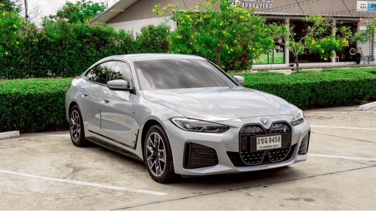 bmw i4 edrive35 รถมือเดียว ออกห้าง3.89