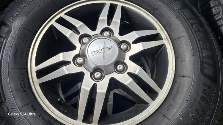 ล้อแม็ก​ Isuzu ขอบ16 มีรอยตามการใช้งาน​ ไม่เคยซ่อม​ 4วง​ 3800