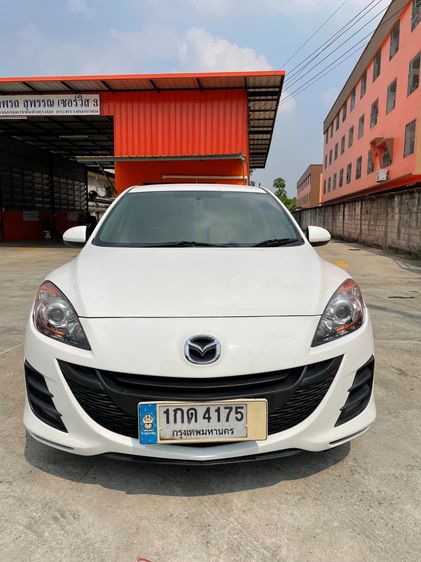 รถ Mazda Mazda3 1.6 Spirit Sports สี ขาว